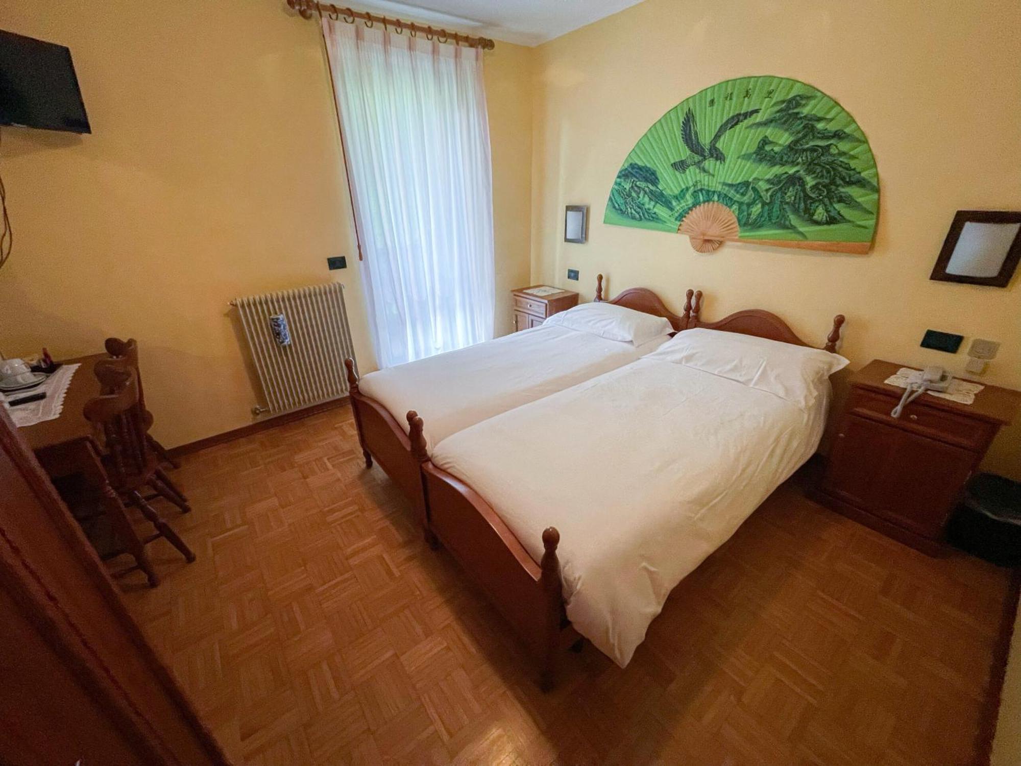 Albergo Nuoitas 포르니 디 소프라 외부 사진