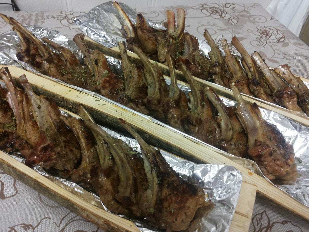 Albergo Nuoitas 포르니 디 소프라 외부 사진